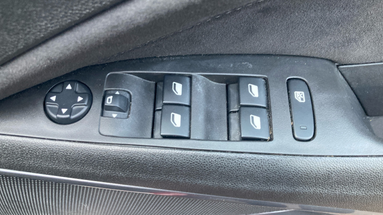 Vauxhall Crossland 1.2 Turbo [130] Ultimate 5dr Auto Petrol Hatchback